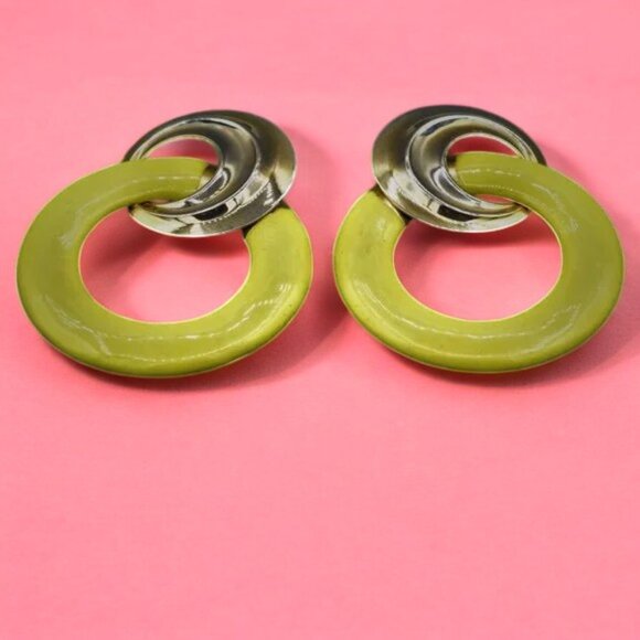 Vintage Earrings Spring Green & Gold Pierced Earrings - Picture 3 of 5